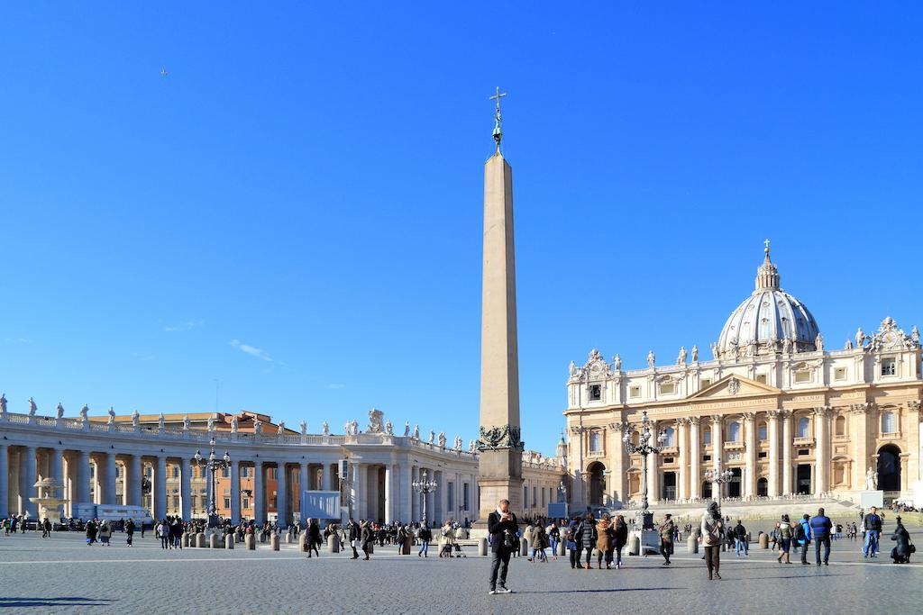 Magenta Vaticano Fornaci Рим Номер фото